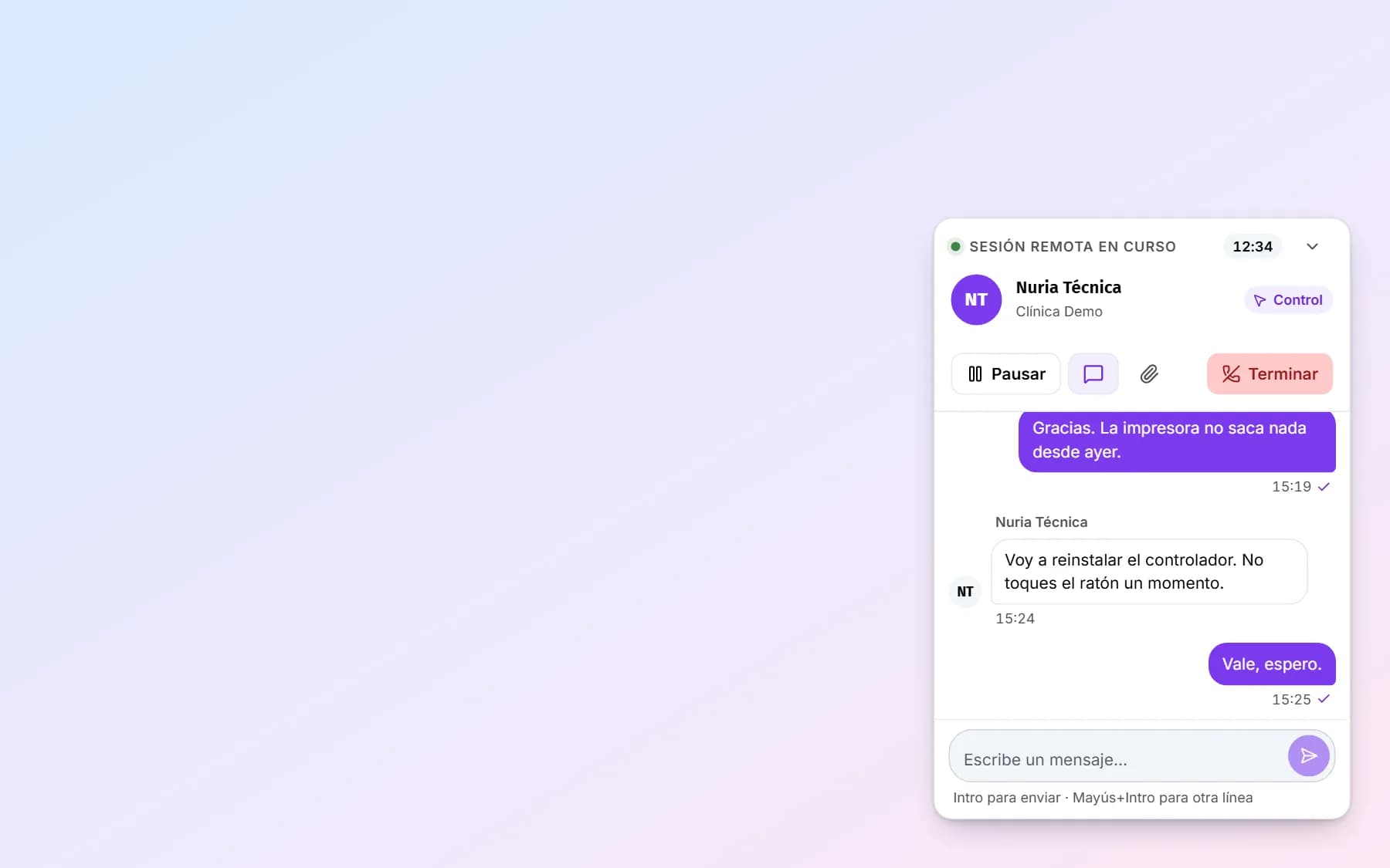 Aviso flotante de sesión remota en curso con el técnico conectado, los botones Pausar y Terminar y el chat abierto.