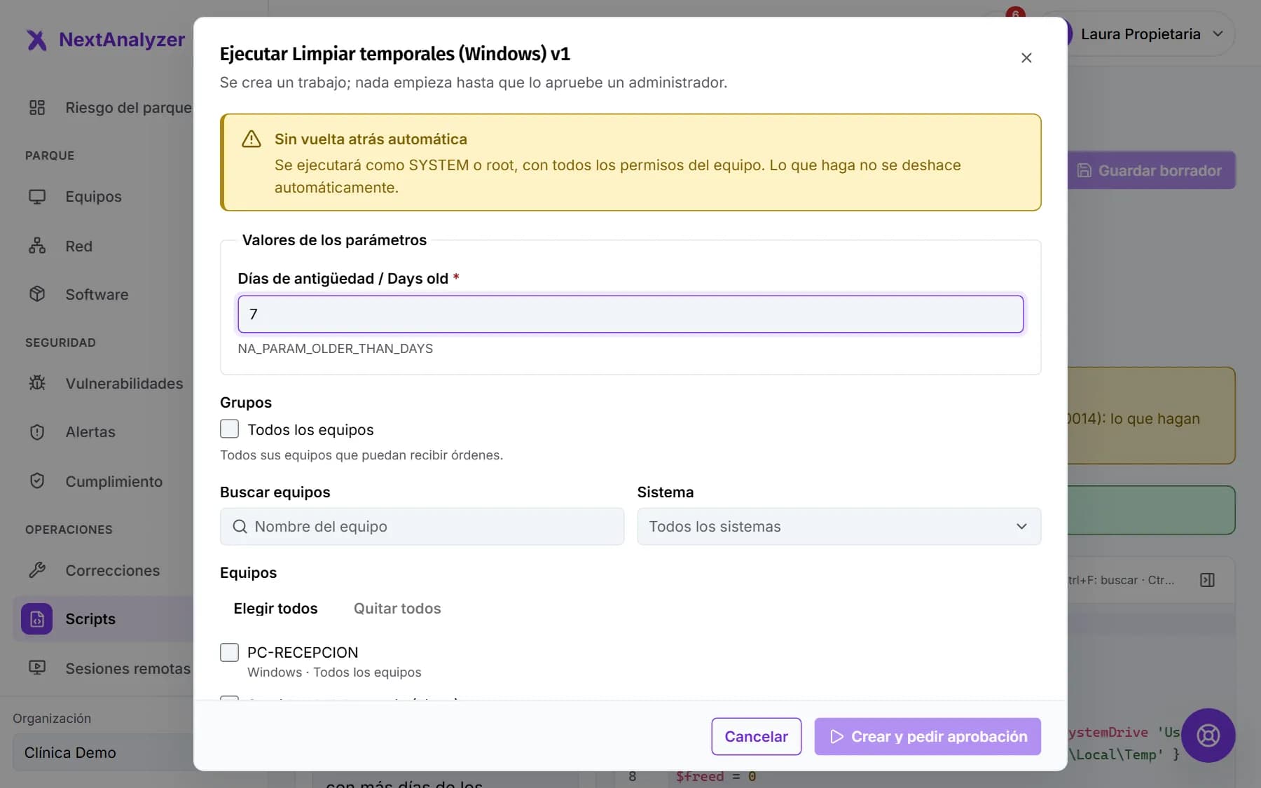 Diálogo Ejecutar un script con los valores de los parámetros, los grupos y la búsqueda de equipos.